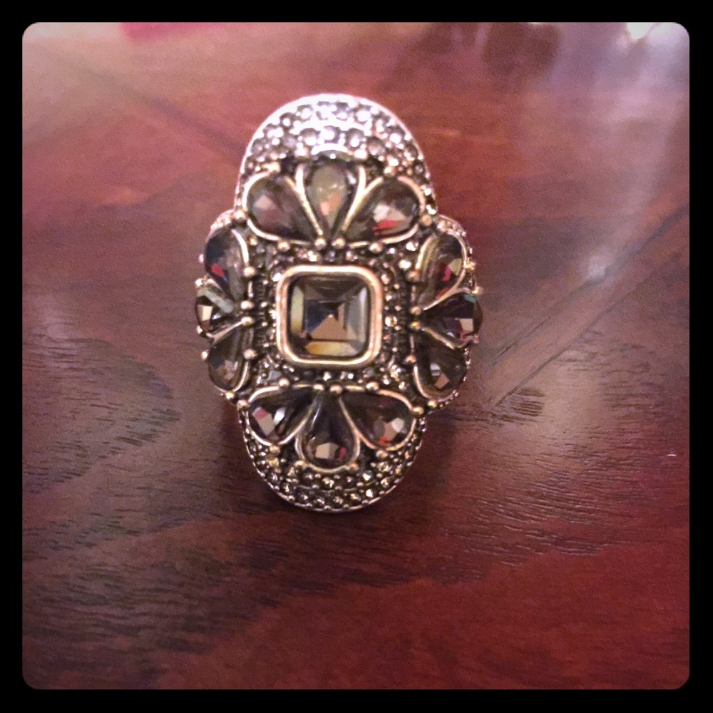 Premier Designs Knockout Ring size 10